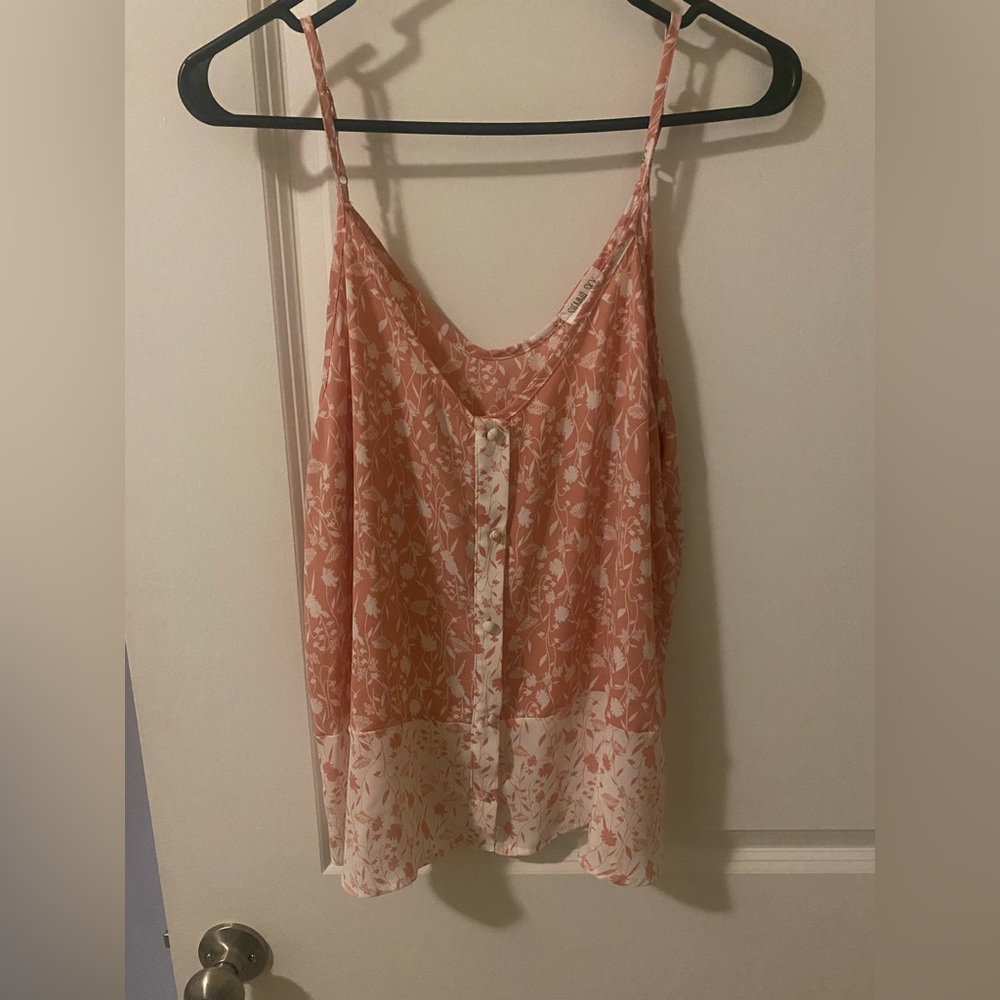 Tank top size large